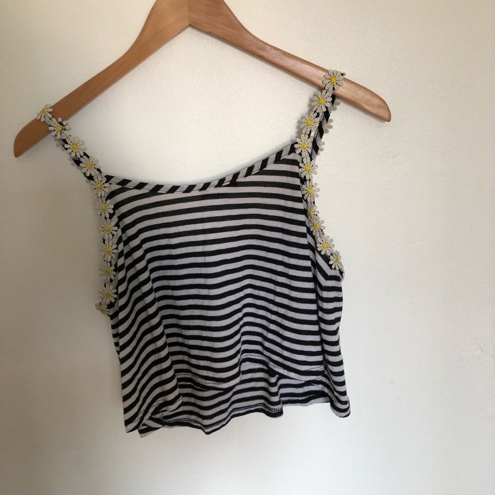 Crop top - Picture 2 of 2